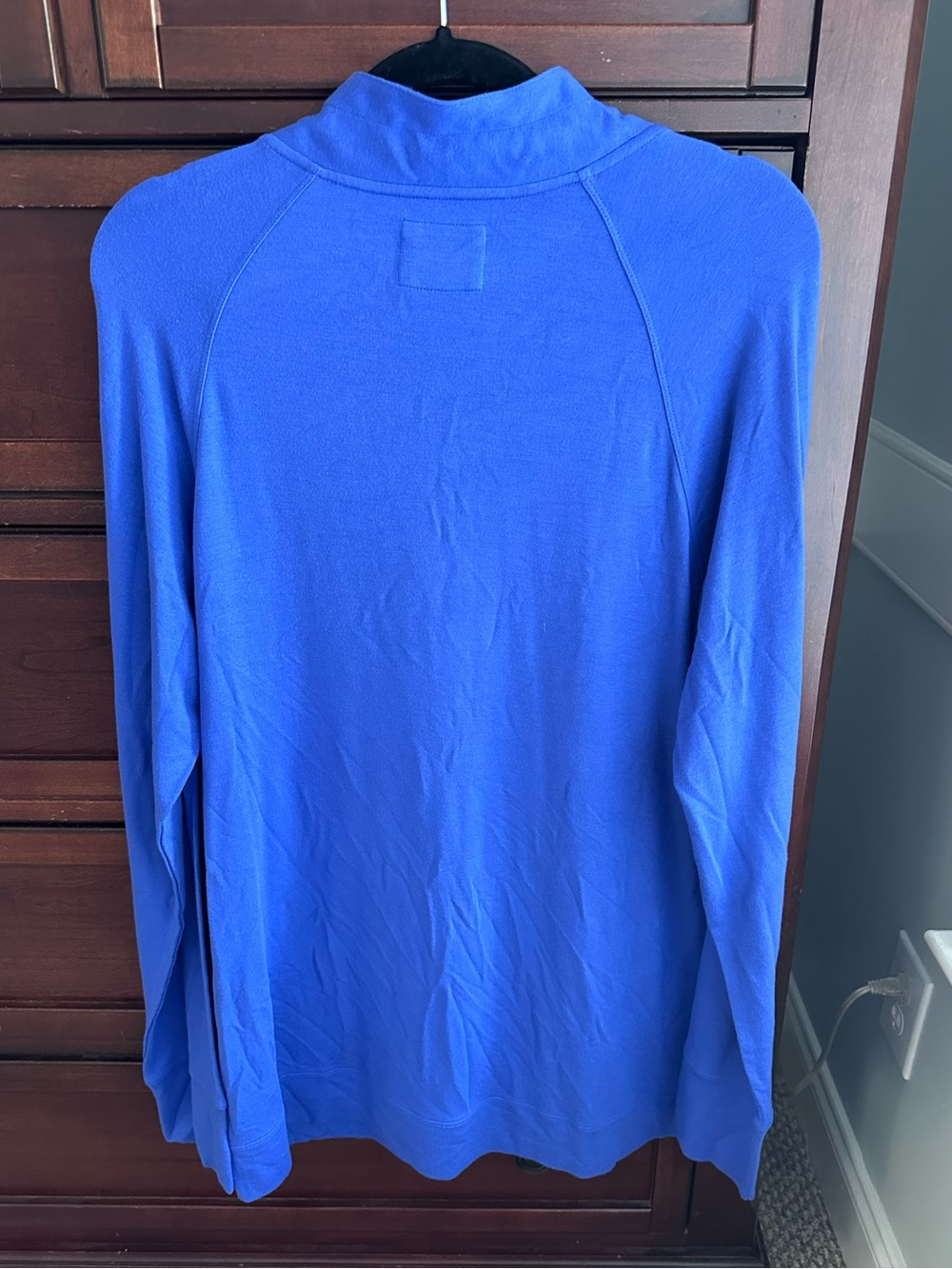 Lilly Pulitzer Luxletic Cassi pullover in blue size XL - Picture 6 of 6